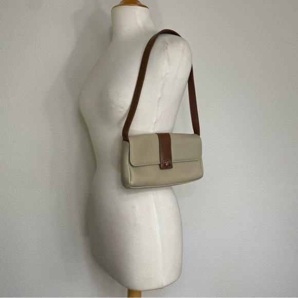 Retro Liz Claiborne Tan Brown Faux Leather Rectangle Flap Shoulder Bag Classic - Picture 1 of 16
